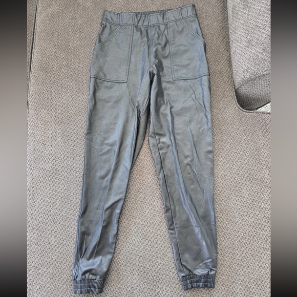 Spanx Pull On Leather Pants Small Women Gray Highrise Pocket Tapered Leg 28x29 - Picture 3 of 9